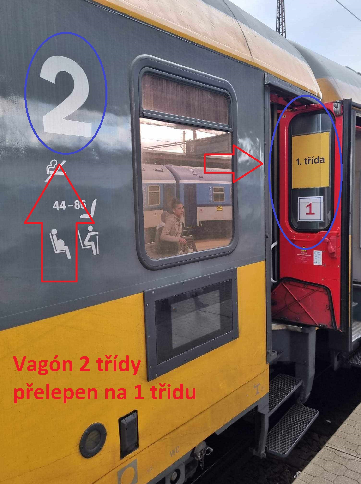 Ilustrační snímek k tématu RegioJet (stejnokroj/průvodčí)